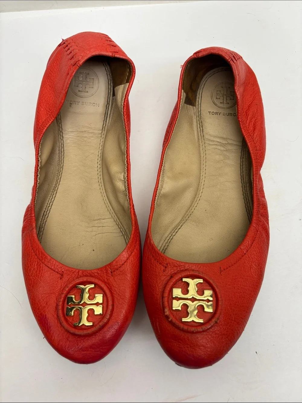 Tory Burch Leather Ballet Flats with Gold Medallion, SZ 9, box 71